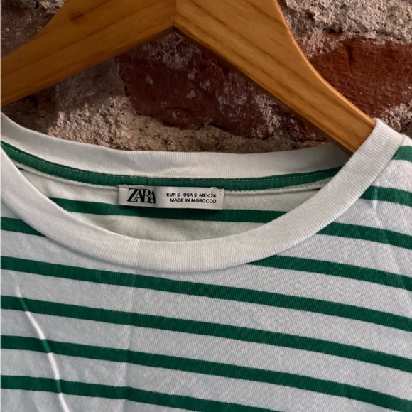 Zara Green & White Striped Crochet Trim Short Sleeve T-Shirt. - Picture 4 of 5